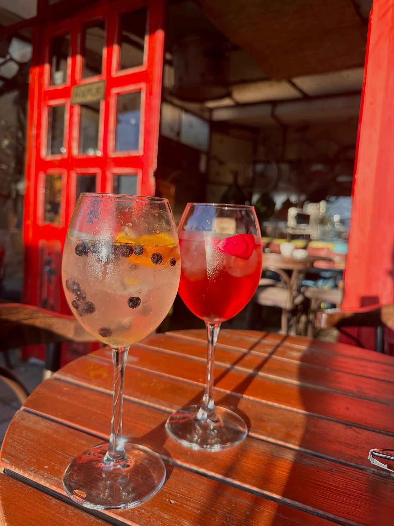 Divina Hostel Tiranë Eksteriør bilde