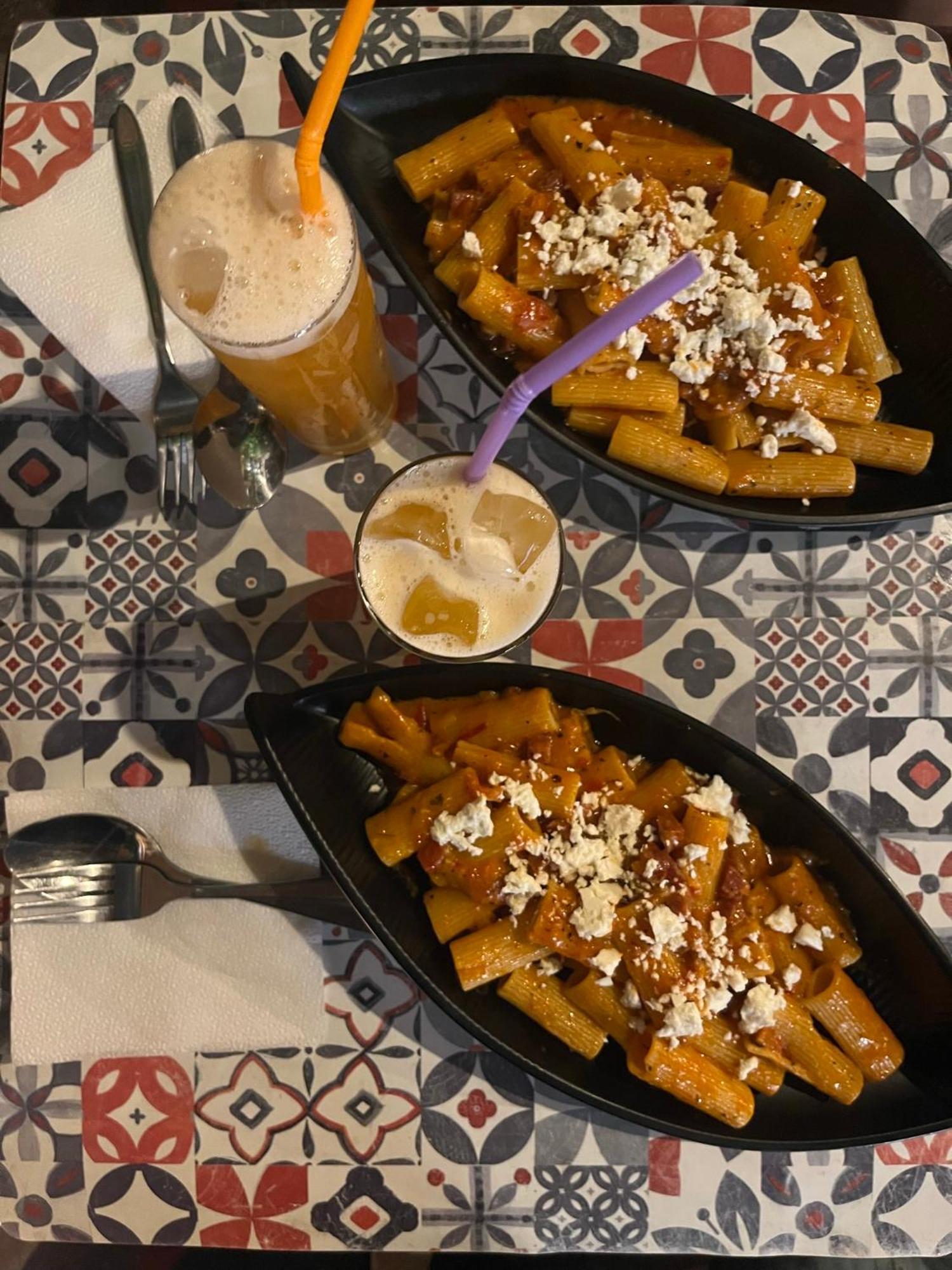 Divina Hostel Tiranë Eksteriør bilde